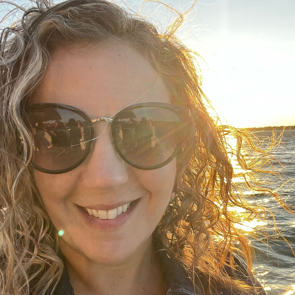 Meet your Posher, Lauren